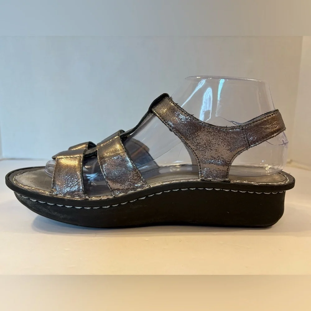 Alegria Kleo silver gladiator-style sandal size 38/7.5